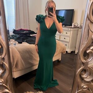 Elegant Green Evening Gown